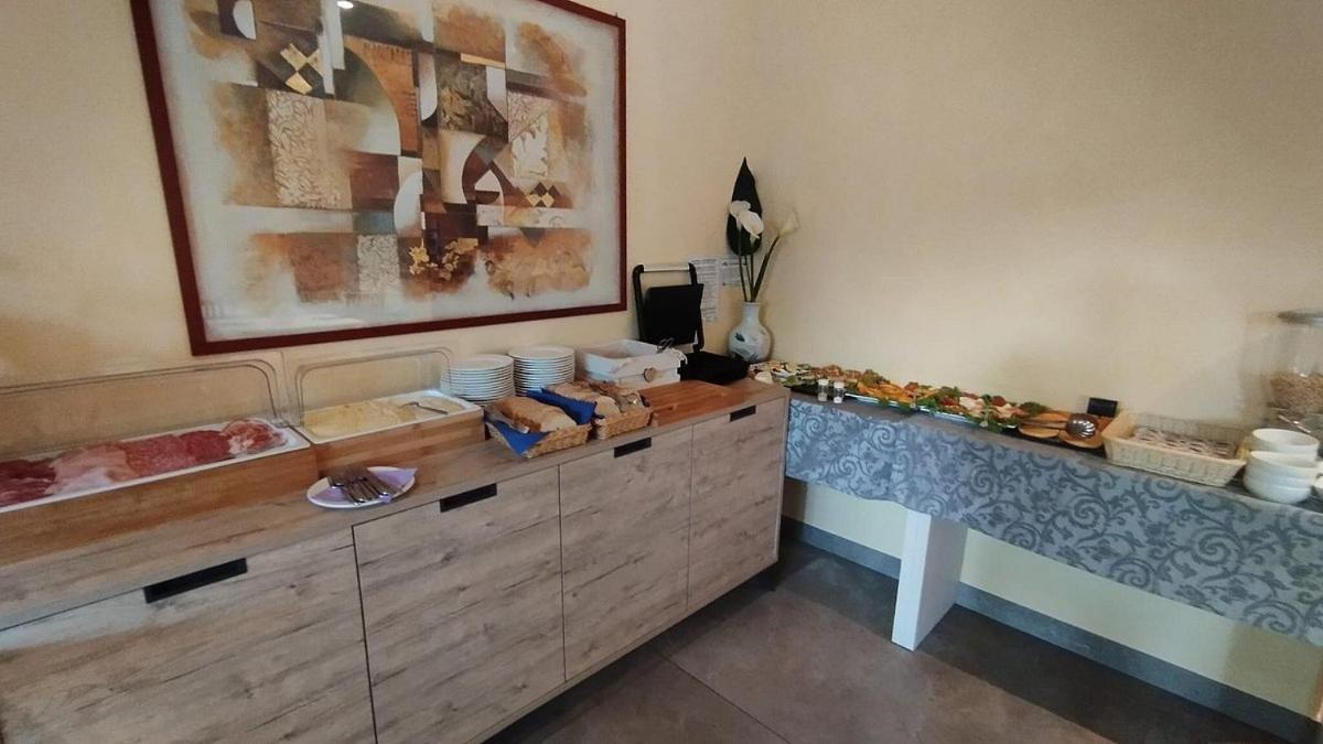 Hotel Pigalle Riccione Extérieur photo